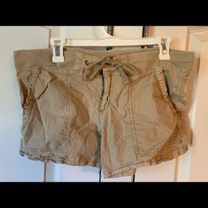 Khaki shorts